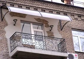 Козырек для балкона