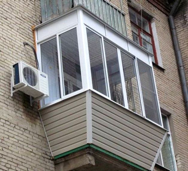 Обшивка балкона сайдингом в Саратове, цена, фото работ, цвета